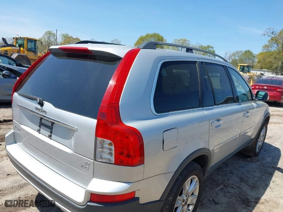 2007 Volvo XC90 I6 with VIN YV4CZ982971380826, listed as a IAAI auction lot 41925207 with 185,358 mi miles. Bid and sale history available at carsss.com. Image 4.