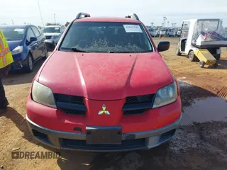 2003 Mitsubishi Outlander LS with VIN JA4LZ31G33U045473, listed as a IAAI auction lot 41611741 with 187,554 mi miles. Bid and sale history available at carsss.com. Image 6.