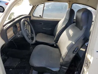 1974 Volkswagen Beetle with VIN 1142401102, listed as a Copart auction lot 87656295 with 40,458 mi miles and Salvage title. Bid and sale history available at DreamBid. Image 7.