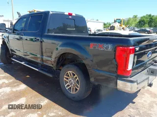 2017 Ford F-250 Lariat с VIN 1FT7W2BT0HEE45949, выставлен на аукционе IAAI как лот 42304194 с пробегом 144 577 миль миль и . История ставок и продаж доступна на DreamBid. Изображение 3.