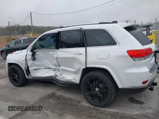 2018 Jeep Grand Cherokee Limited with VIN 1C4RJEBG3JC268939, listed as a IAAI auction lot 41559253 with 162,354 mi miles and . Bid and sale history available at DreamBid. Image 14.