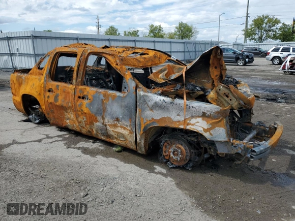 2013 Chevrolet Avalanche LTZ с VIN 3GNTKGE71DG373921, выставлен на аукционе Copart как лот 55142015 с пробегом Не указан миль и На запчасти • Non repairable. История ставок и продаж доступна на DreamBid. Изображение 4.