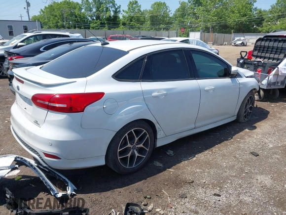 2016 Ford Focus SE with VIN 1FADP3F27GL385739, listed as a IAAI auction lot 42400329 with 114,331 mi miles and . Bid and sale history available at DreamBid. Image 4.