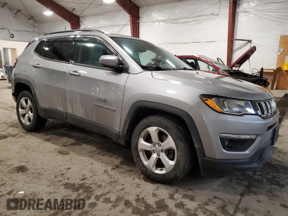 2018 Jeep Compass Altitude with VIN 3C4NJDBB3JT223677, listed as a Copart auction lot 46104235 with 90,940 mi miles and Non Repairable. Bid and sale history available at carsss.com. Image 4.