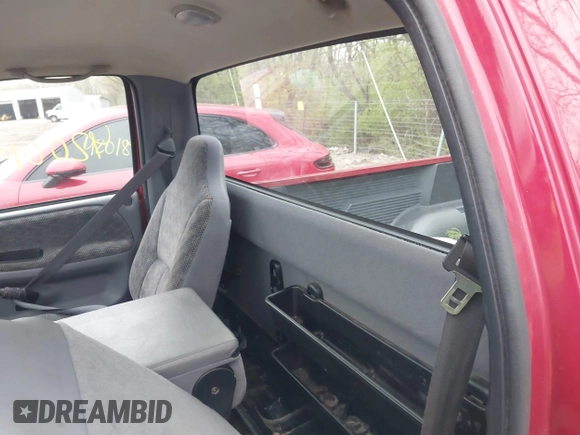 1998 Dodge 1500 with VIN 1B7HC16Y4WS630100, listed as a IAAI auction lot 42001935 with 65,000 mi miles and . Bid and sale history available at DreamBid. Image 8.