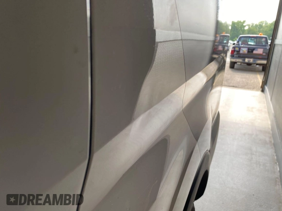 2019 Ford Transit with VIN 1FTYE1YM0KKB31938, listed as a IAAI auction lot 42667322 with 196,239 mi miles and . Bid and sale history available at DreamBid. Image 34.