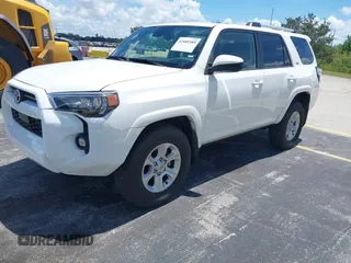 2024 Toyota 4Runner SR5 with VIN JTEEU5JR6R5310976, listed as a IAAI auction lot 42485389 with 23,190 mi miles and . Bid and sale history available at DreamBid. Image 17.