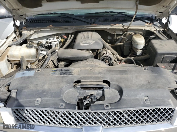 2004 Chevrolet Silverado 1500 Crew Cab LS with VIN 2GCEC13T441399952, listed as a Copart auction lot 47279685 with 294,217 mi miles and Salvage Title. Bid and sale history available at carsss.com. Image 13.