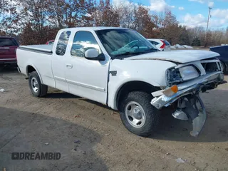 2000 Ford F-150 XL with VIN 1FTRX18L6YKB39329, listed as a IAAI auction lot 41623942 with 50,459 mi miles and . Bid and sale history available at DreamBid. Image 1.