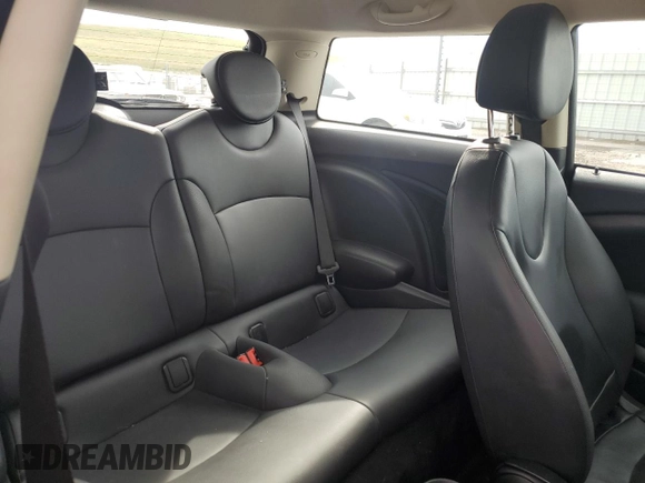 2013 MINI Hardtop с VIN WMWSU3C53DT549327, выставлен на аукционе Copart как лот 62546875 с пробегом 95 249 миль миль и Чистый • Clean title. История ставок и продаж доступна на DreamBid. Изображение 10.
