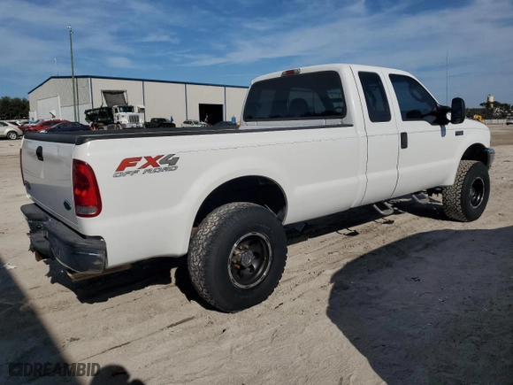 2004 Ford Super Duty F-250 XL with VIN 1FTNX21L34ED23232, listed as a Copart auction lot 43246265 with 67,980 mi miles and Salvage Title. Bid and sale history available at carsss.com. Image 3.