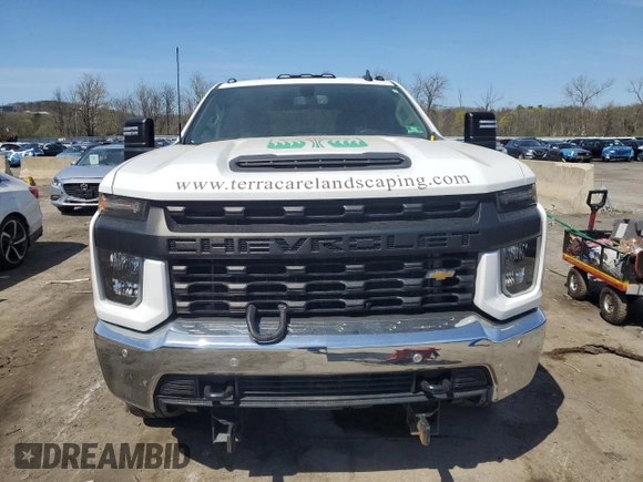 2021 Chevrolet Silverado 3500HD Work Truck with VIN 1GC4YSE73MF104450, listed as a Copart auction lot 54044285 with 38,651 mi miles and Salvage title. Bid and sale history available at DreamBid. Image 5.