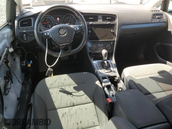 2019 Volkswagen Golf SE z VIN WVWKR7AU6KW902659, wystawiony jako Copart lot #51210155 z przebiegiem 53 017 mil mil oraz Szkoda całkowita • Salvage title. Historia ofert i sprzedaży dostępna na DreamBid. Obrazek 8.