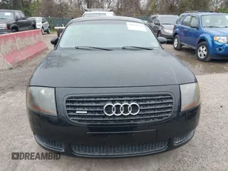2001 Audi TT with VIN TRUWT28N911018897, listed as a IAAI auction lot 42019816 with 142,595 mi miles. Bid and sale history available at carsss.com. Image 6.