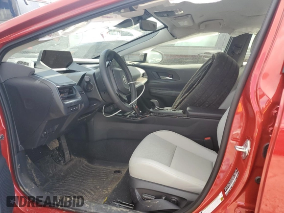 2024 Toyota Prius LE z VIN JTDADABU6R3021347, wystawiony jako Copart lot #51042095 z przebiegiem 1 460 mil mil oraz Szkoda całkowita • Salvage title. Historia ofert i sprzedaży dostępna na DreamBid. Obrazek 7.