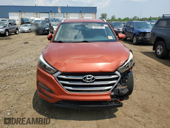 2017 Hyundai Tucson Sport z VIN KM8J33A29HU369758, wystawiony jako Copart lot #60237345 z przebiegiem 103 857 mil mil oraz Czysty tytuł • Clean title. Historia ofert i sprzedaży dostępna na DreamBid. Obrazek 5.
