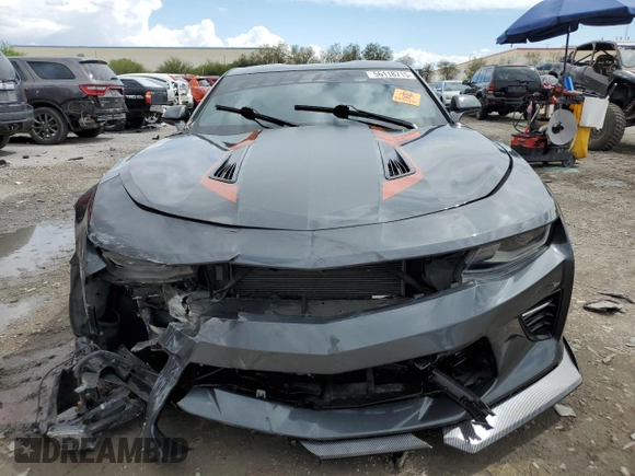 2017 Chevrolet Camaro 2SS with VIN 1G1FH1R79H0182651, listed as a Copart auction lot 56118715 with 61,167 mi miles and Salvage title. Bid and sale history available at DreamBid. Image 5.