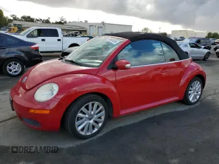 2008 Volkswagen Beetle SE z VIN 3VWRG31Y18M400549, wystawiony jako Copart lot #80953294 z przebiegiem 110 096 mil mil oraz Czysty tytuł • Clean title. Historia ofert i sprzedaży dostępna na DreamBid. Obrazek 1.