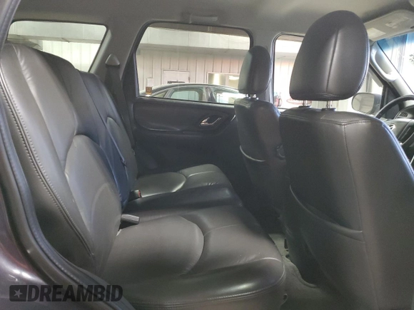 2005 Mazda Tribute i with VIN 4F2YZ92Z55KM31146, listed as a Copart auction lot 42934565 with 81,657 mi miles and Non Repairable. Bid and sale history available at carsss.com. Image 11.