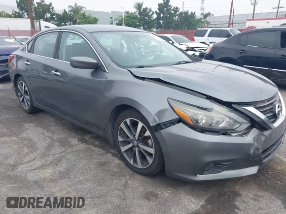 2017 Nissan Altima SL z VIN 1N4AL3AP2HC498095, wystawiony jako IAAI lot #42453384 z przebiegiem 138 736 mil mil oraz . Historia ofert i sprzedaży dostępna na DreamBid. Obrazek 1.