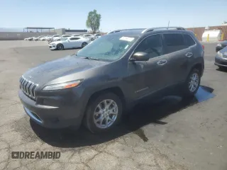 2016 Jeep Cherokee Latitude with VIN 1C4PJLCB6GW168081, listed as a Copart auction lot 61631985 with 126,164 mi miles and Clean title. Bid and sale history available at DreamBid. Image 1.