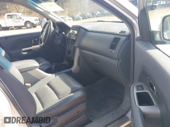 2008 Honda Pilot EX-L with VIN 5FNYF18568B027479, listed as a IAAI auction lot 41820222 with 202,416 mi miles. Bid and sale history available at carsss.com. Image 5.