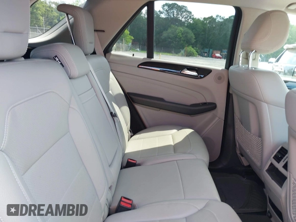 2015 Mercedes-Benz M 350 with VIN 4JGDA5JB9FA587924, listed as a IAAI auction lot 42296749 with 175,708 mi miles and . Bid and sale history available at DreamBid. Image 8.