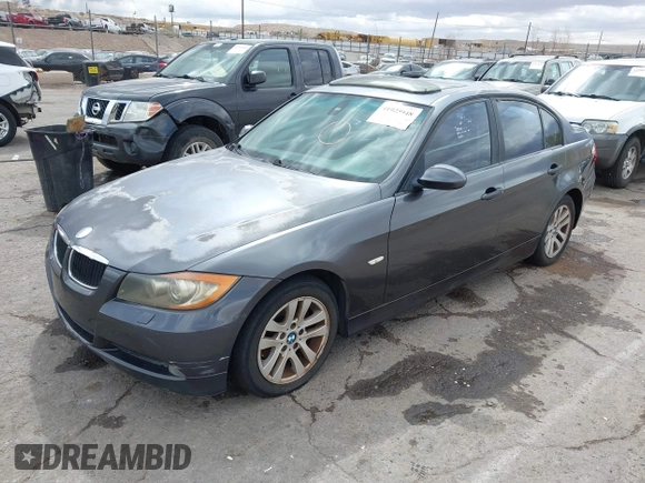 2006 BMW 3 Series 325i with VIN WBAVB13536KX69406, listed as a IAAI auction lot 41925948 with 123,734 mi miles. Bid and sale history available at carsss.com. Image 2.