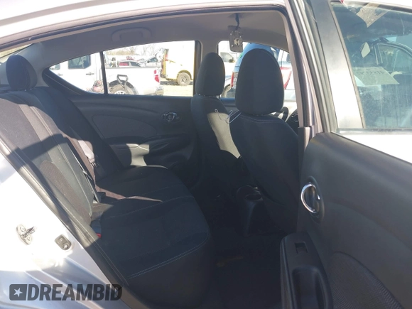 2016 Nissan Versa S Plus with VIN 3N1CN7AP2GL821782, listed as a IAAI auction lot 41853797 with 114,270 mi miles. Bid and sale history available at carsss.com. Image 8.