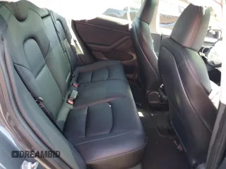 2023 Tesla Model 3 z VIN 5YJ3E1EA5PF542678, wystawiony jako Copart lot #69489404 z przebiegiem 11 645 mil mil oraz Szkoda całkowita • Salvage title. Historia ofert i sprzedaży dostępna na DreamBid. Obrazek 10.