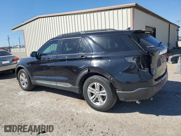 2020 Ford Explorer XLT with VIN 1FMSK7DH7LGB51839, listed as a Copart auction lot 49852995 with 68,387 mi miles and Salvage Title. Bid and sale history available at carsss.com. Image 2.