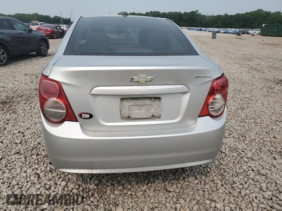 2015 Chevrolet Sonic LS with VIN 1G1JA5SH6F4152196, listed as a Copart auction lot 59096455 with 128,113 mi miles and Salvage title. Bid and sale history available at DreamBid. Image 6.