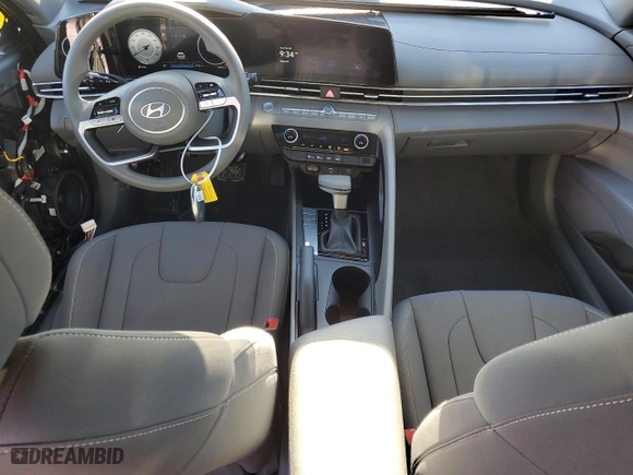 2024 Hyundai Elantra SEL with VIN KMHLM4DG5RU672377, listed as a Copart auction lot 46746345 with 24,316 mi miles and Salvage Title. Bid and sale history available at carsss.com. Image 8.