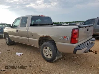 2003 Chevrolet Silverado 1500 LS z VIN 1GCEK19T23E263732, wystawiony jako Copart lot #57798625 z przebiegiem 182 984 mil mil oraz Szkoda całkowita • Salvage title. Historia ofert i sprzedaży dostępna na DreamBid. Obrazek 2.