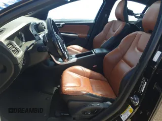 2015 Volvo S60 T6 Drive-E с VIN YV149MFK4F2336717, выставлен на аукционе Copart как лот 51391435 с пробегом Не указан миль и Списание • Salvage title. История ставок и продаж доступна на DreamBid. Изображение 7.