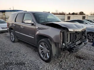 2013 Cadillac Escalade Platinum Edition with VIN 1GYS4DEF9DR225157, listed as a Copart auction lot 84079414 with 141,247 mi miles and Salvage Title. Bid and sale history available at carsss.com. Image 4.