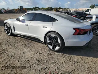 2023 Audi RS e-tron GT z VIN WAUBHBFW6P7900375, wystawiony jako Copart lot #77436303 z przebiegiem 1862 mil mil oraz . Historia ofert i sprzedaży dostępna na DreamBid. Obrazek 2.
