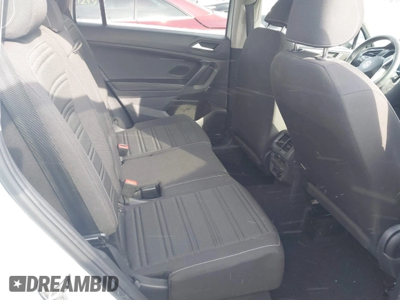 2024 Volkswagen Tiguan S с VIN 3VVFB7AX1RM103822, выставлен на аукционе IAAI как лот 41364247 с пробегом 10 407 миль миль и . История ставок и продаж доступна на DreamBid. Изображение 8.