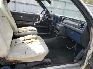 1981 Chevrolet El Camino z VIN 1GCCW80JXBD431816, wystawiony jako Copart lot #46290535 z przebiegiem 22 666 mil mil oraz Szkoda całkowita • Salvage title. Historia ofert i sprzedaży dostępna na DreamBid. Obrazek 7.