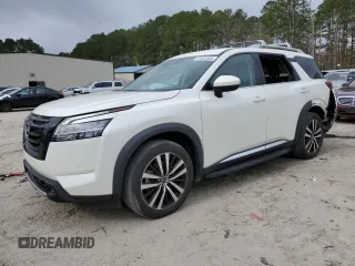 2023 Nissan Pathfinder Platinum с VIN 5N1DR3DK0PC232509, выставлен на аукционе Copart как лот 51532505 с пробегом 26 491 миль миль и Списание • Salvage title. История ставок и продаж доступна на DreamBid. Изображение 1.