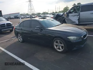 2015 BMW 3 Series 320i с VIN WBA3B1G59FNT05827, выставлен на аукционе IAAI как лот 41997202 с пробегом 164 666 миль миль и . История ставок и продаж доступна на DreamBid. Изображение 1.