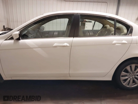2012 Honda Accord EX z VIN 1HGCP2F78CA026063, wystawiony jako IAAI lot #41647289 z przebiegiem 82 516 mil mil oraz . Historia ofert i sprzedaży dostępna na DreamBid. Obrazek 15.