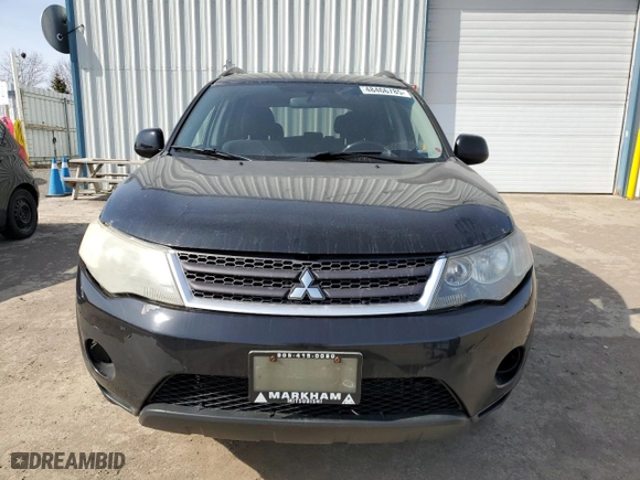 2009 Mitsubishi Outlander XLS with VIN JA4MT31X29Z607283, listed as a Copart auction lot 48466785 with 300,893 mi miles and Clean Title. Bid and sale history available at carsss.com. Image 5.