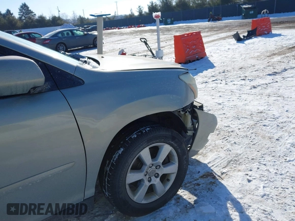 2006 Lexus RX 330 z VIN 2T2HA31U96C095557, wystawiony jako IAAI lot #41631319 z przebiegiem 142 188 mil mil oraz . Historia ofert i sprzedaży dostępna na DreamBid. Obrazek 6.