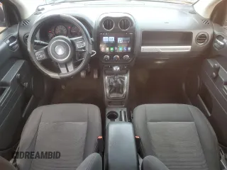 2016 Jeep Compass Sport z VIN 1C4NJCBA2GD575407, wystawiony jako Copart lot #62019065 z przebiegiem 116 721 mil mil oraz Czysty tytuł • Clean title. Historia ofert i sprzedaży dostępna na DreamBid. Obrazek 8.