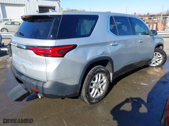 2022 Chevrolet Traverse LS with VIN 1GNERFKW4NJ129769, listed as a IAAI auction lot 41149325 with 86,100 mi miles. Bid and sale history available at carsss.com. Image 4.