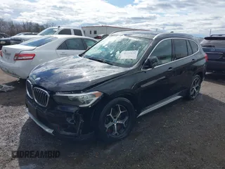 2018 BMW X1 xDrive28i z VIN WBXHT3C35J5L34646, wystawiony jako IAAI lot #41725131 z przebiegiem 81 983 mil mil oraz . Historia ofert i sprzedaży dostępna na DreamBid. Obrazek 17.