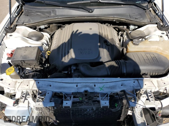 2016 Chrysler 300 with VIN 2C3CCAET1GH198305, listed as a Copart auction lot 88867505 with 101,795 mi miles and Salvage Title. Bid and sale history available at carsss.com. Image 11.
