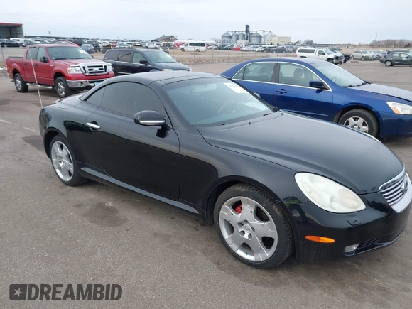 2002 Lexus SC with VIN JTHFN48Y120003925, listed as a IAAI auction lot 41921006 with 157,235 mi miles. Bid and sale history available at carsss.com. Image 1.
