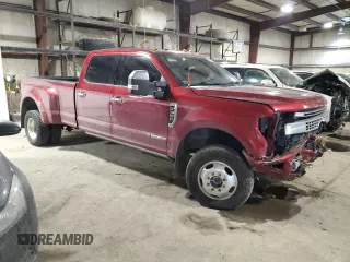 2017 Ford F-350 Lariat z VIN 1FT8W3DT5HEC70525, wystawiony jako Copart lot #88134505 z przebiegiem 115 985 mil mil oraz Szkoda całkowita • Salvage title. Historia ofert i sprzedaży dostępna na DreamBid. Obrazek 4.